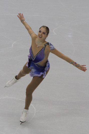 File:2010 Olympics Figure Skating Ladies - Carolina KOSTNER - 5087A.jpg