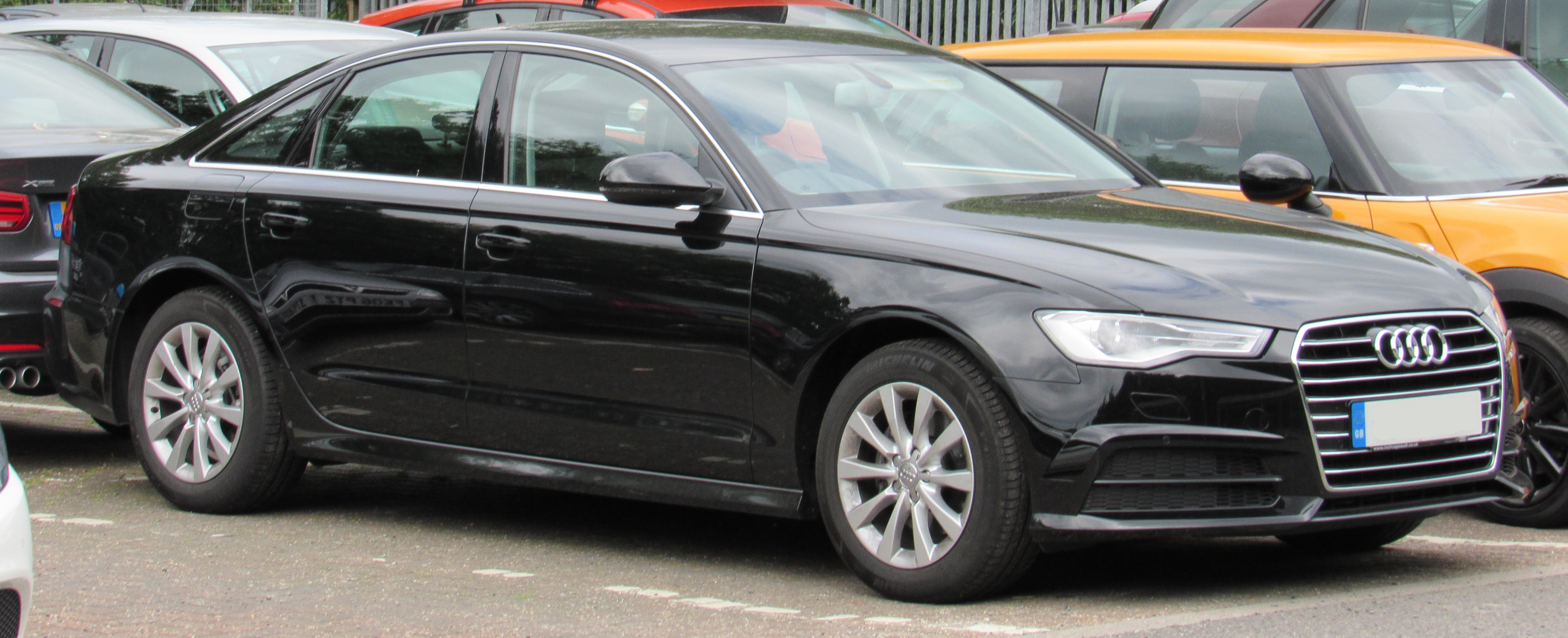 File:Audi a6 c7 black (2).jpg - Wikimedia Commons