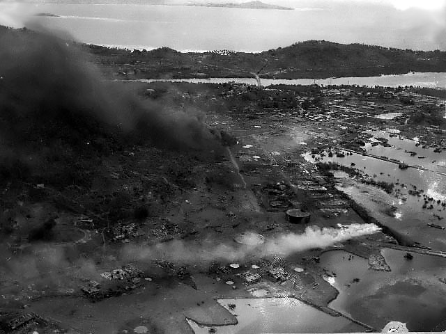 「トラック諸島 空襲 画像」の画像検索結果