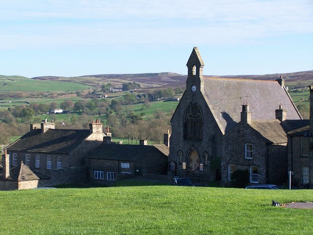 File:Chapel on the green at Reeth - geograph.org.uk - 2382885.jpg