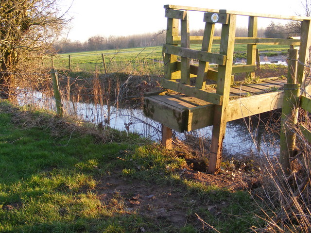 File:Footbridge over a dyke leading to the Lugg. - geograph.org.uk - 724432.jpg