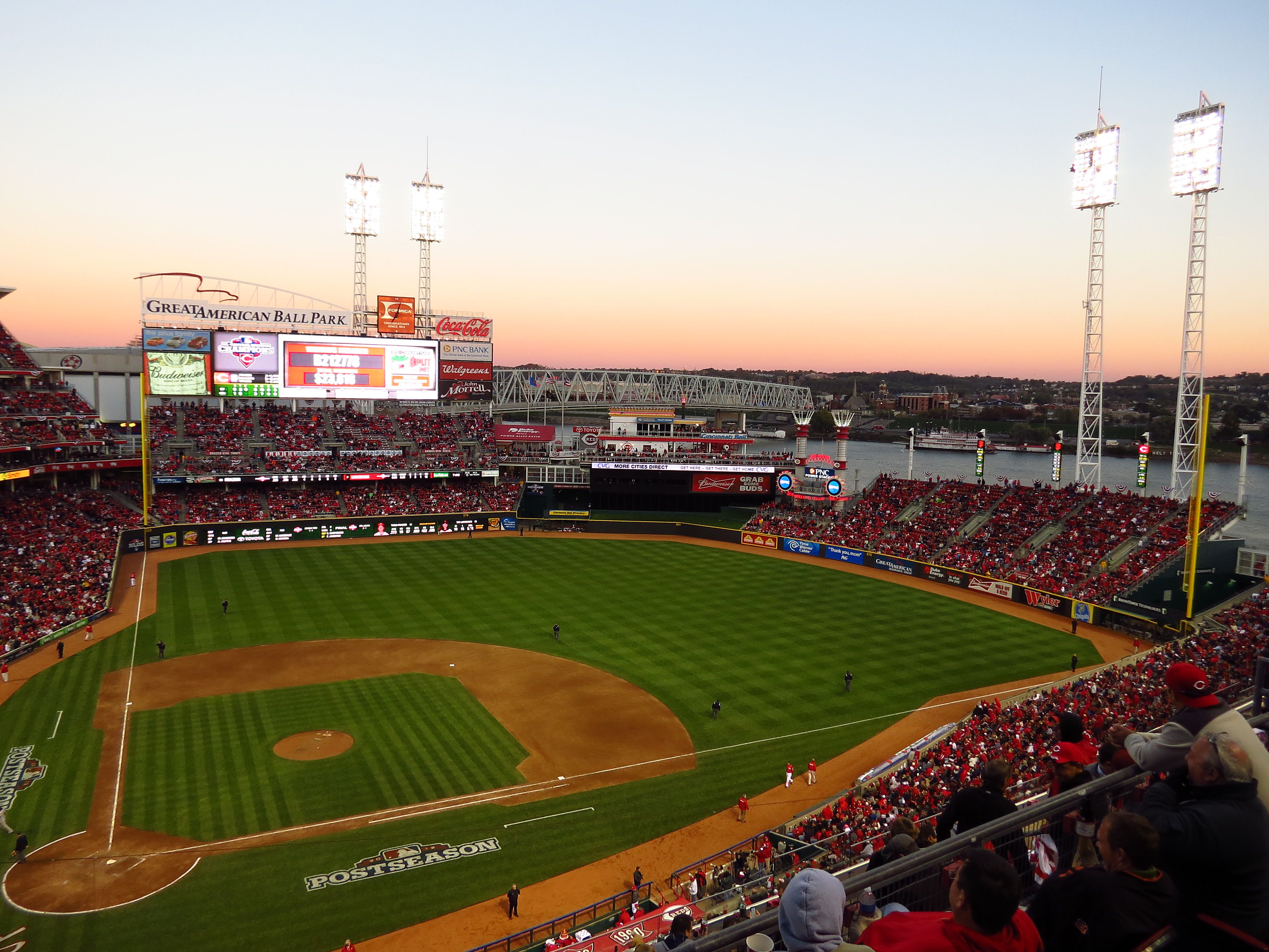 Ballpark. Цинциннати парк. Парк Огайо. Американ парк. Паркбол.