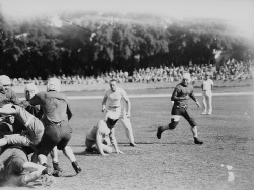 File:Gridiron in brisbane 1944.jpg