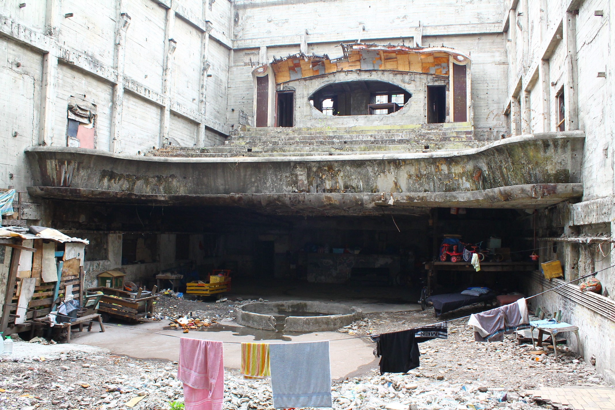 File:Interior view, Gaiety Theatre, Ermita, Manila.JPG - Wikimedia 