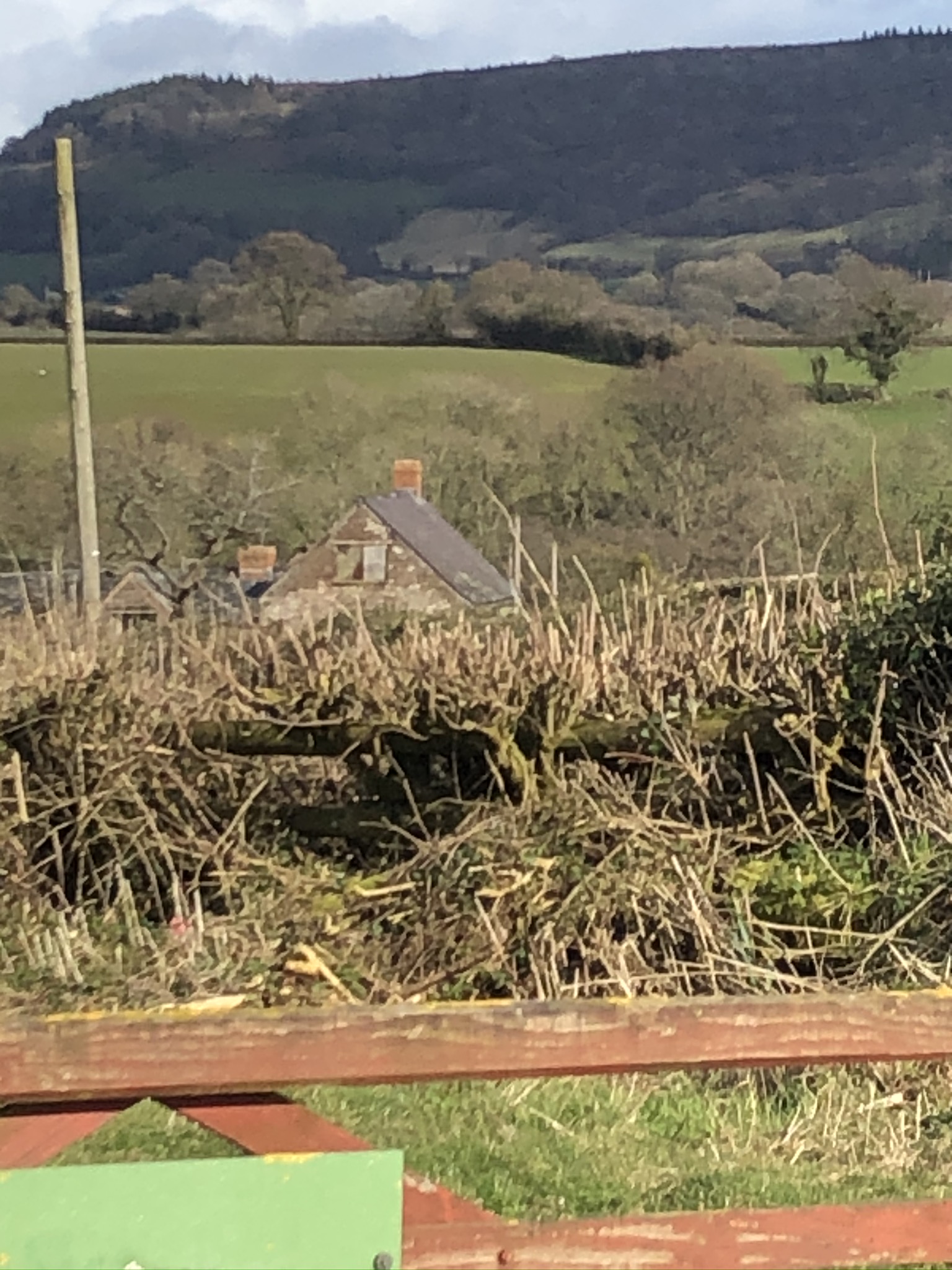 Lower Celliau, Llangattock Lingoed