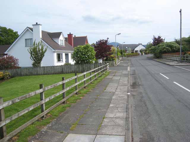 File:Oakridge Villas - geograph.org.uk - 441821.jpg