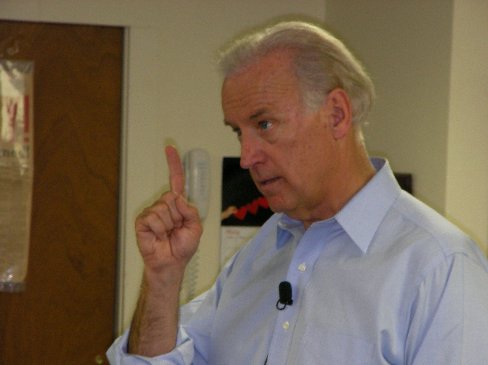 File:Sen. Joe Biden campaigns in Ankeny.jpg