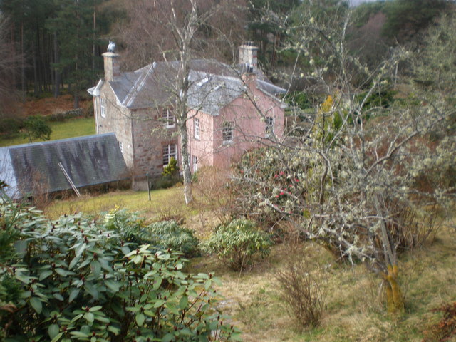 File:Tigh na-Coilie - geograph.org.uk - 1205511.jpg