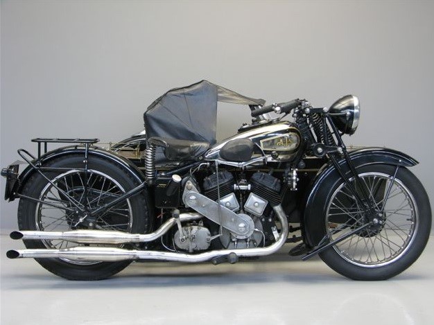 File:1935 AJS Model 35-2.jpg