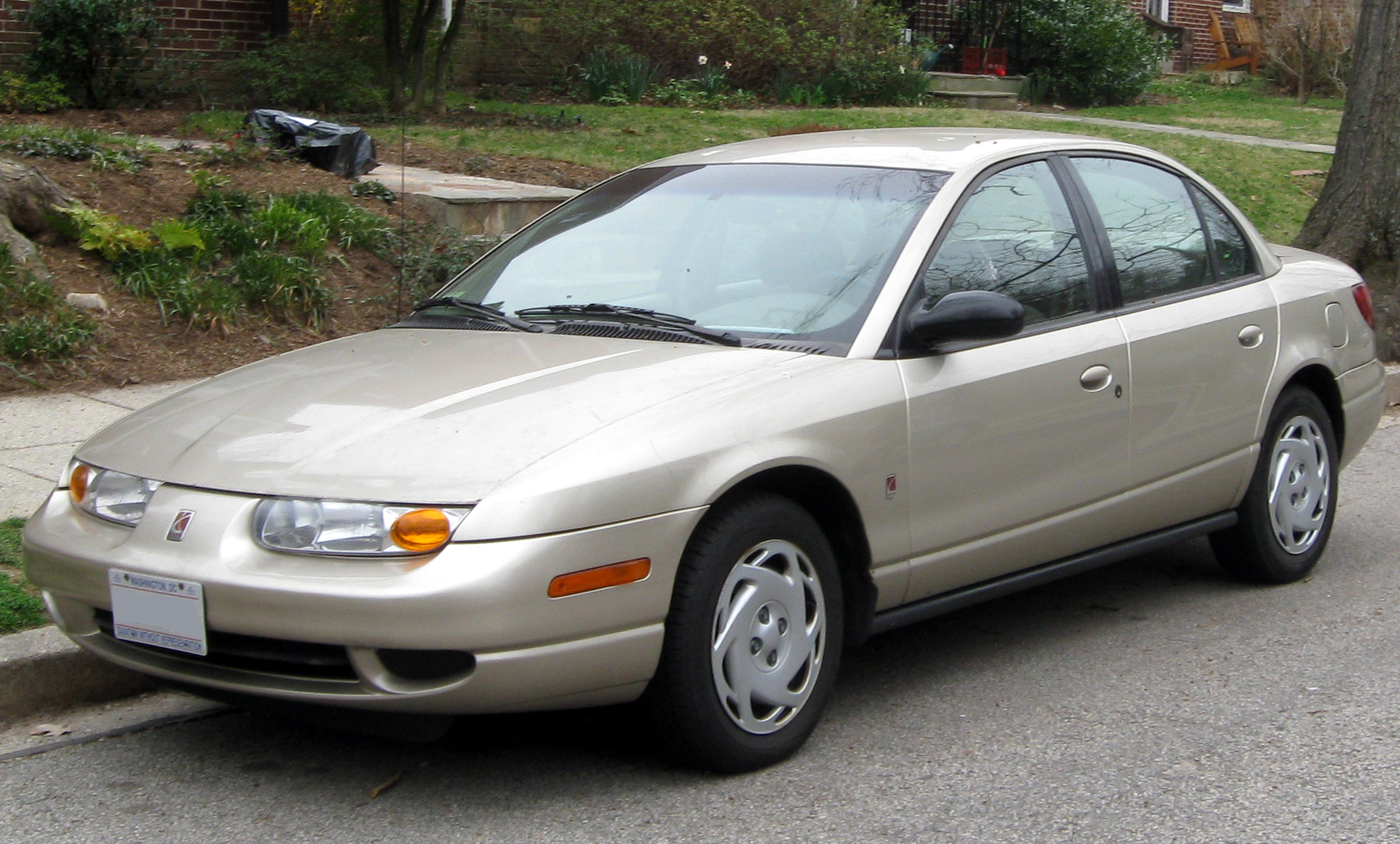 File:2000-2002 Saturn SL -- 03-16-2012 2.JPG - Wikipedia