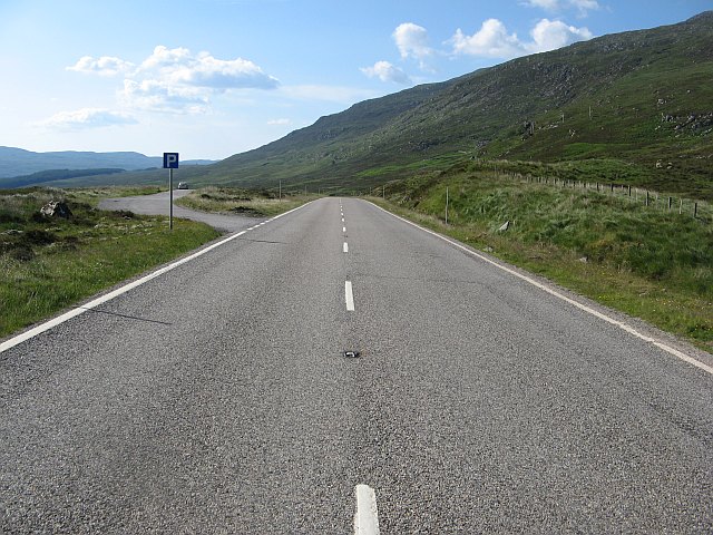 File:A835, Dirrie More - geograph.org.uk - 1380963.jpg