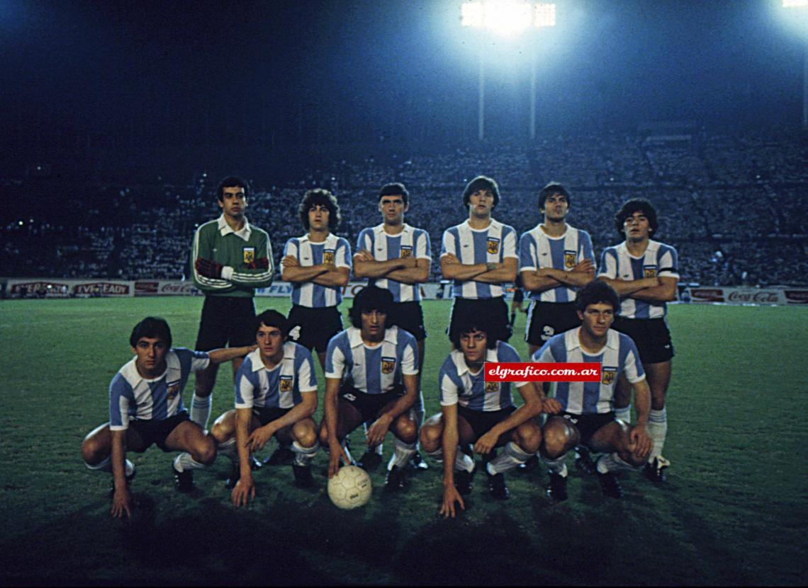 Mundial Sub-20, que começa nesse sábado, revelou Maradona ao mundo - Gazeta  Esportiva