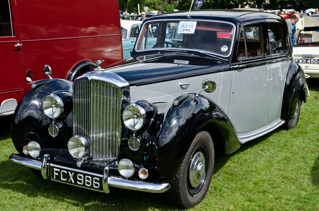 1951 чей. Bentley 1951. 1951 Bentley Packwood. Bentley Mark vi 1946-58. 1951 Bentley Mark vi Cresta II by Facel Metallon.