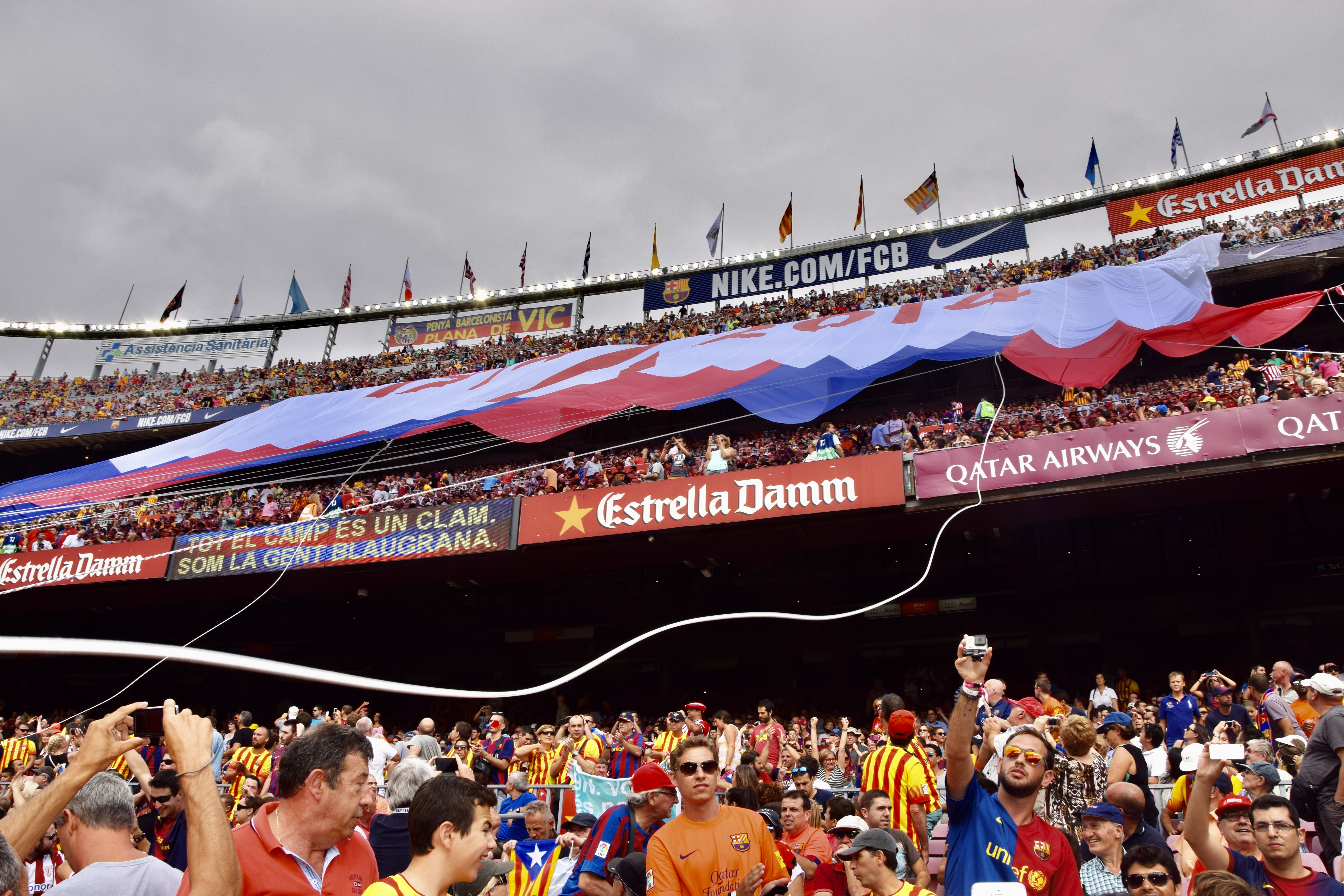 File:Camp Nou during 2014 La Liga match FC Barcelona(2) - Athletic Bilbao(0) 10.jpg - Wikimedia Commons