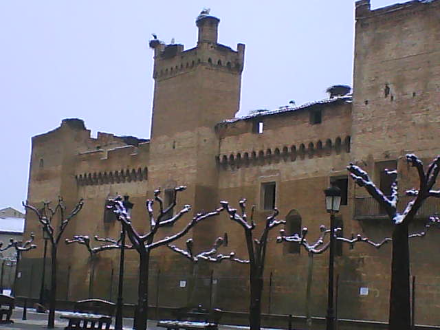 File:Castillo de marcilla.jpg