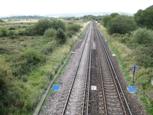 File:Coldwaltham, Arun Valley railway line - geograph.org.uk - 1496707.jpg