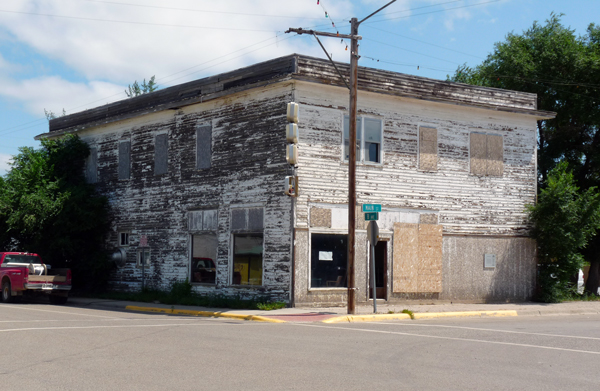 File:Gladstone Hotel (2013).jpg