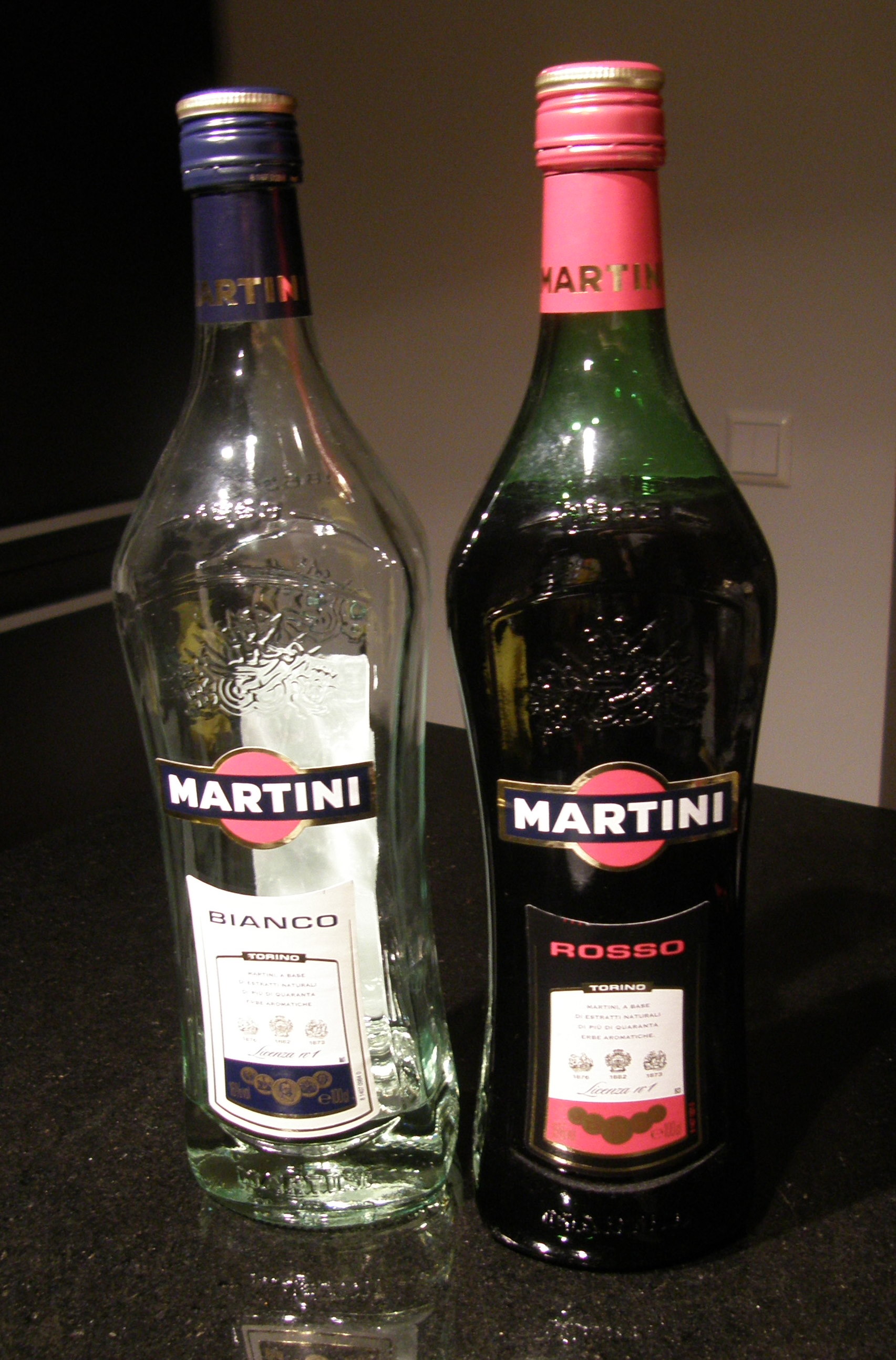 File:MartiniBianco&Rosso.JPG Commons