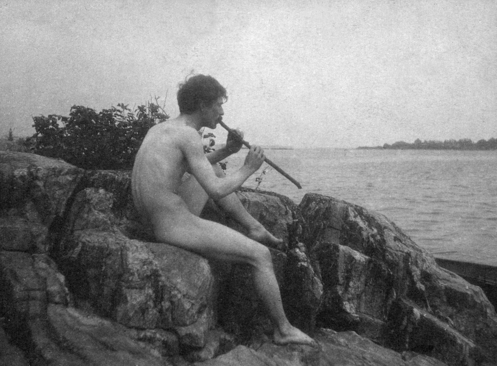 Rocks Ebony African Nude - File:Nude piper posed on rocks.jpg - Wikimedia Commons