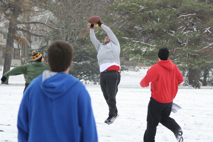 Free backyard football game