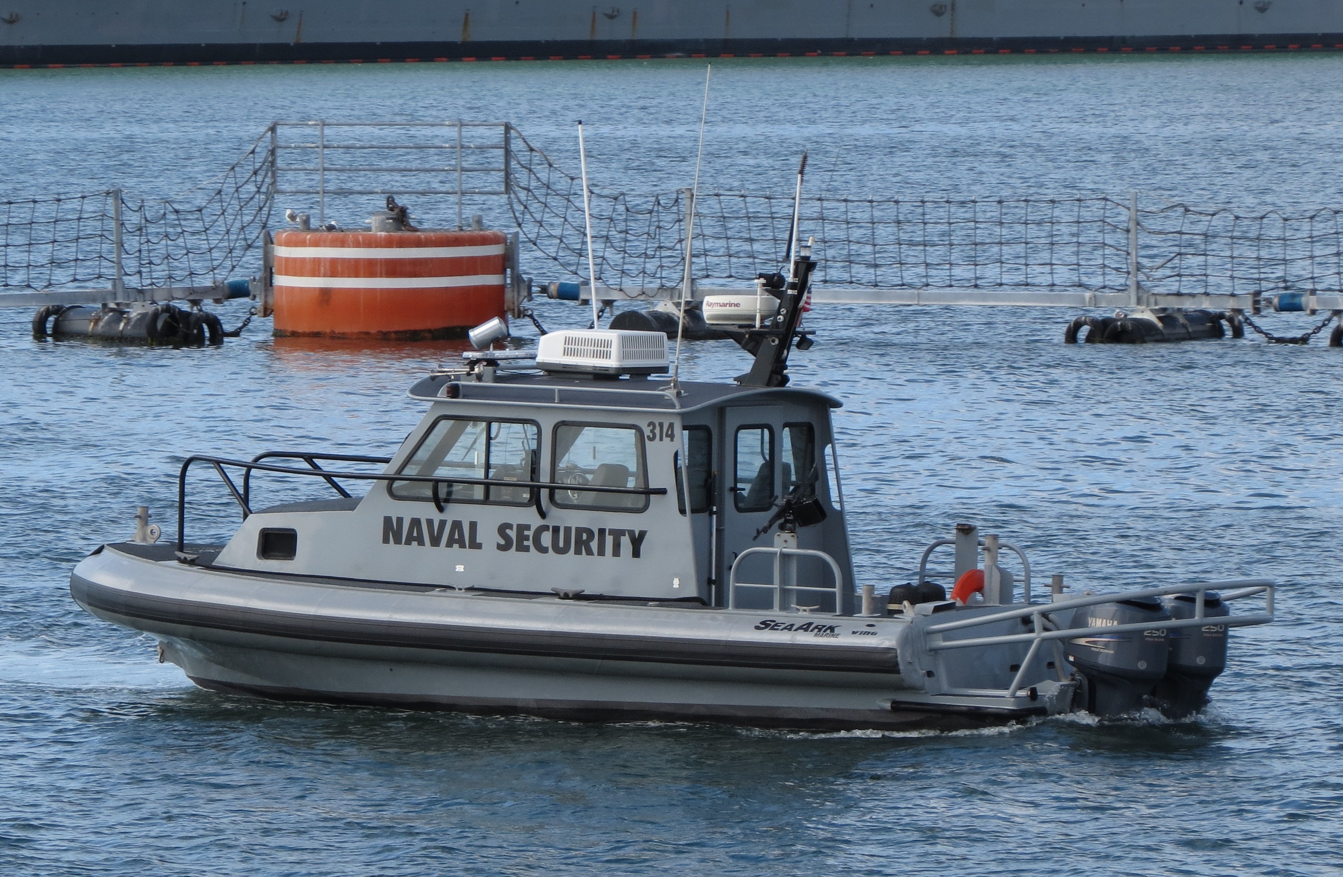 File:Sea Ark Dauntless harbor patrol boat, San Diego.jpg 