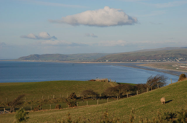 File:View towards Cardigan Bay - geograph.org.uk - 1624332.jpg