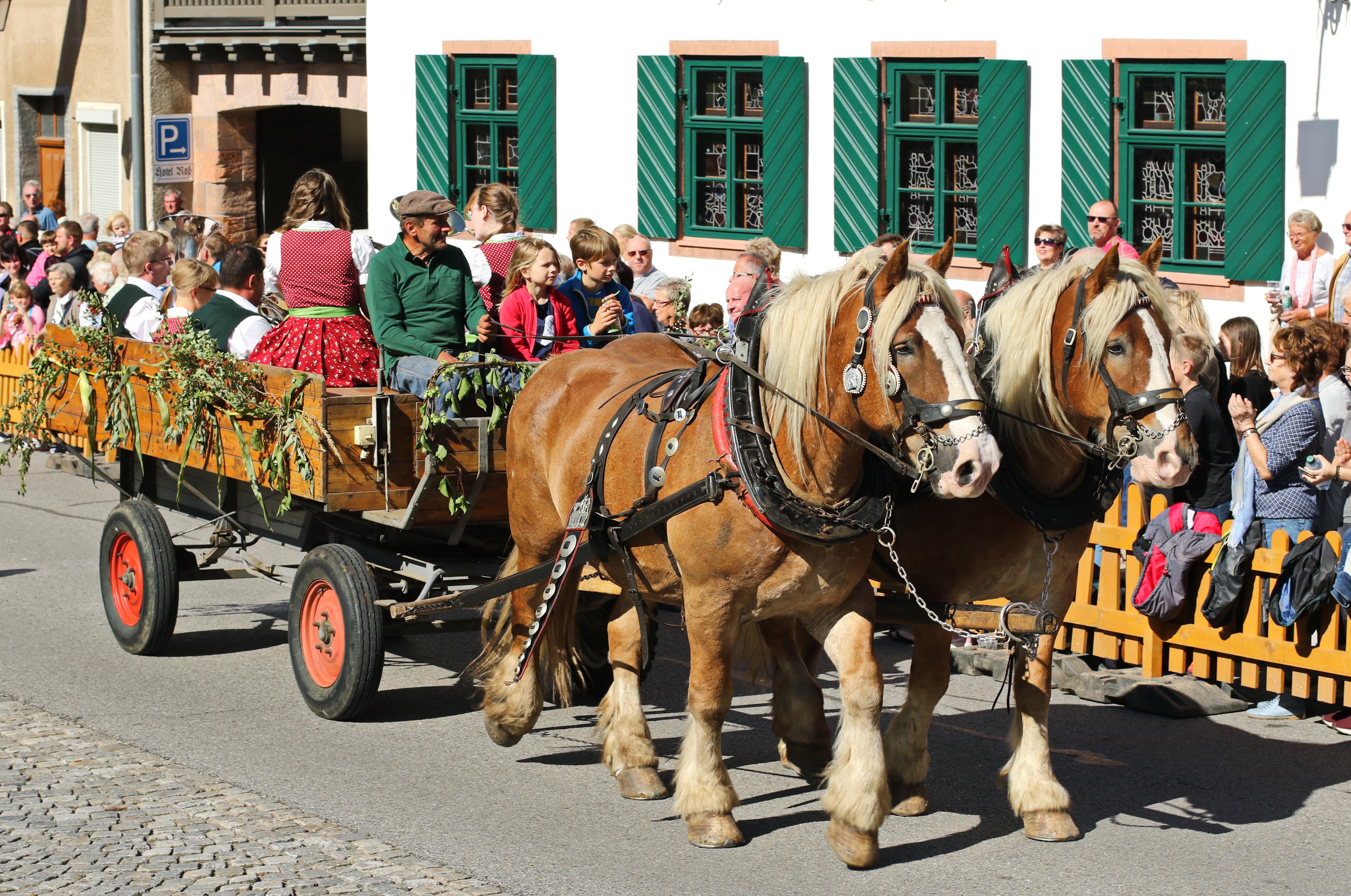 Harvest festival. Праздник урожая в Германии Erntedankfest. Erntedankfest в Баварии. Праздник Кирмес в Германии. Праздник урожая в Великобритании.