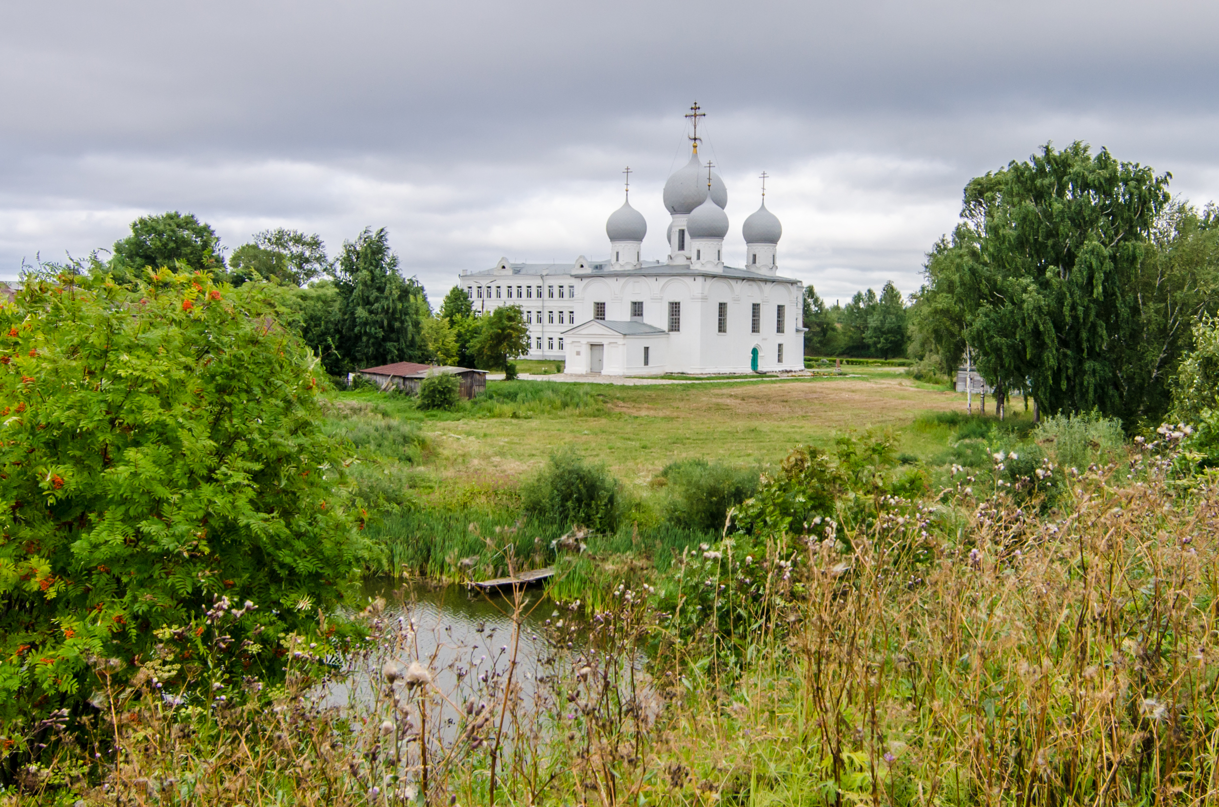 Белозерск вологодская область улицы. Белозерский Кремль Белозерск. Городище Белозерск. Белозерск Церковь в валу. Белозерский Кремль Белозерского района.