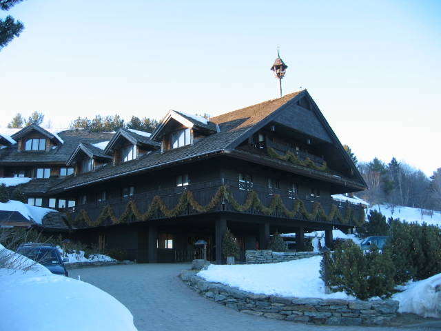 File:2004-02-25 - 16 - Von Trapp Family Lodge, Stowe.jpg