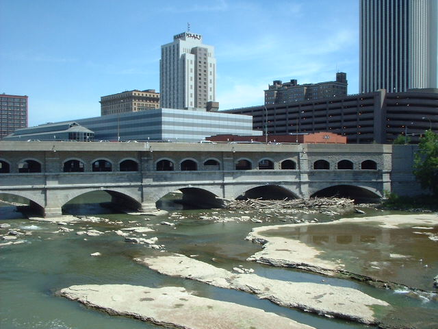 File:Covered bridge in Rochester, New York.jpg