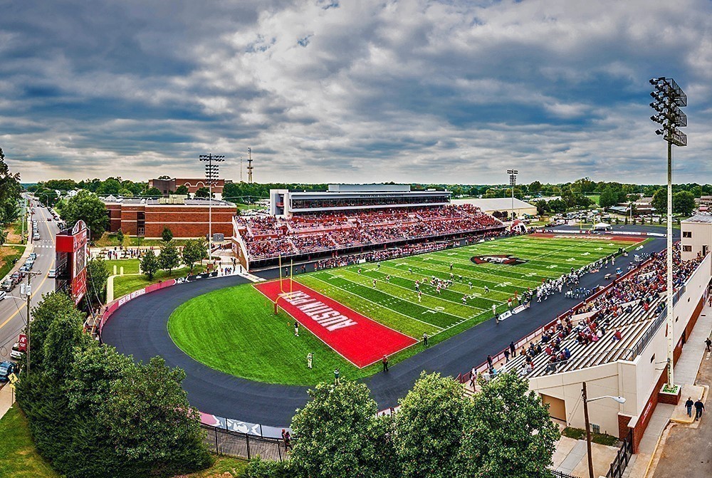 Е стадион. Austin Peay State University.