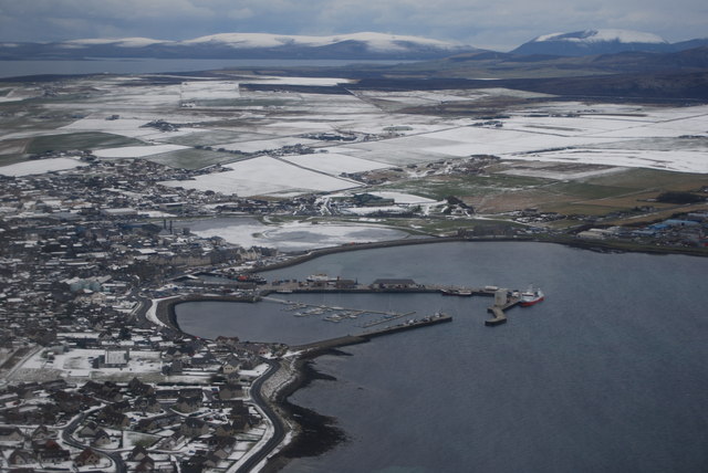 File:Kirkwall Harbour - geograph.org.uk - 1728577.jpg