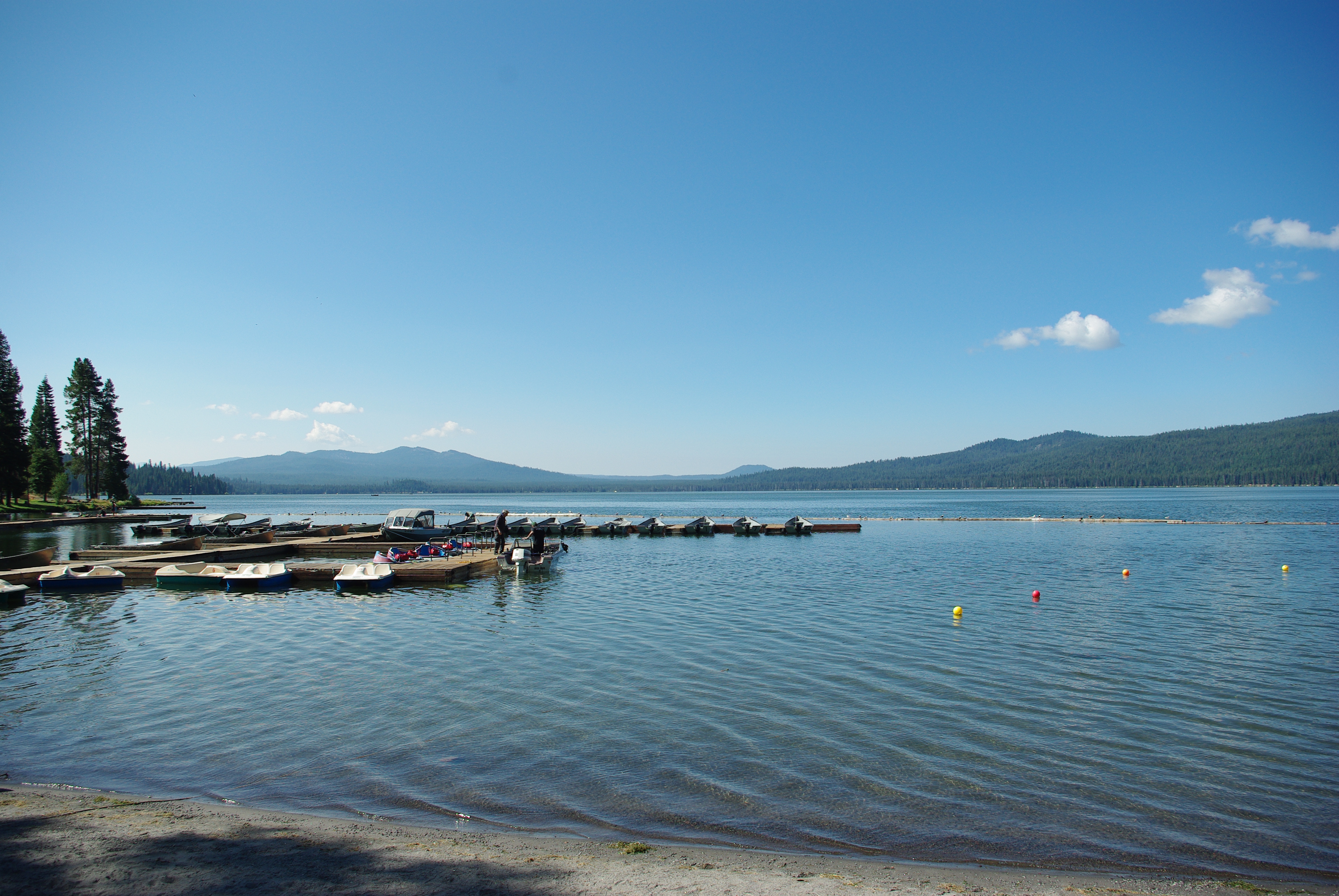 Озеро камера. Diamond Lake Oregon. Северо-Запад США Даймонд Лейк. Diamond Lake отзывы.