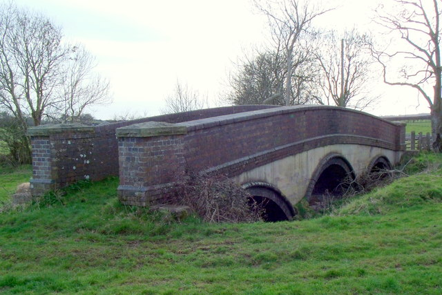 Pentraeth Footbridge - geograph.org.uk - 2923181