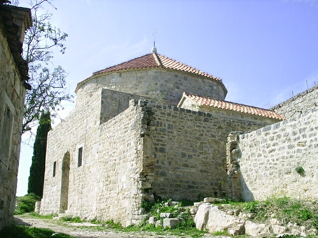 Pevnost Klis nad Splitem - mesita z 16. stol, nyni kostel sv.jpg