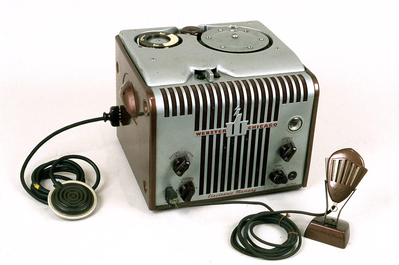 1960s Courier Reel to Reel Player Recorder