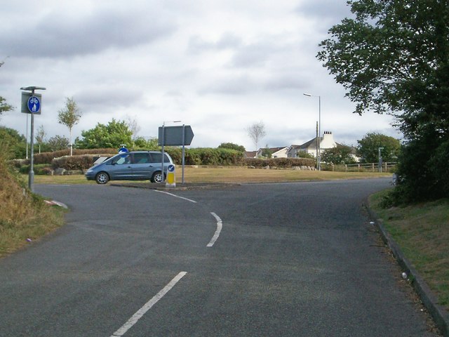 File:Roundabout near Great Honeyborough - geograph.org.uk - 226152.jpg