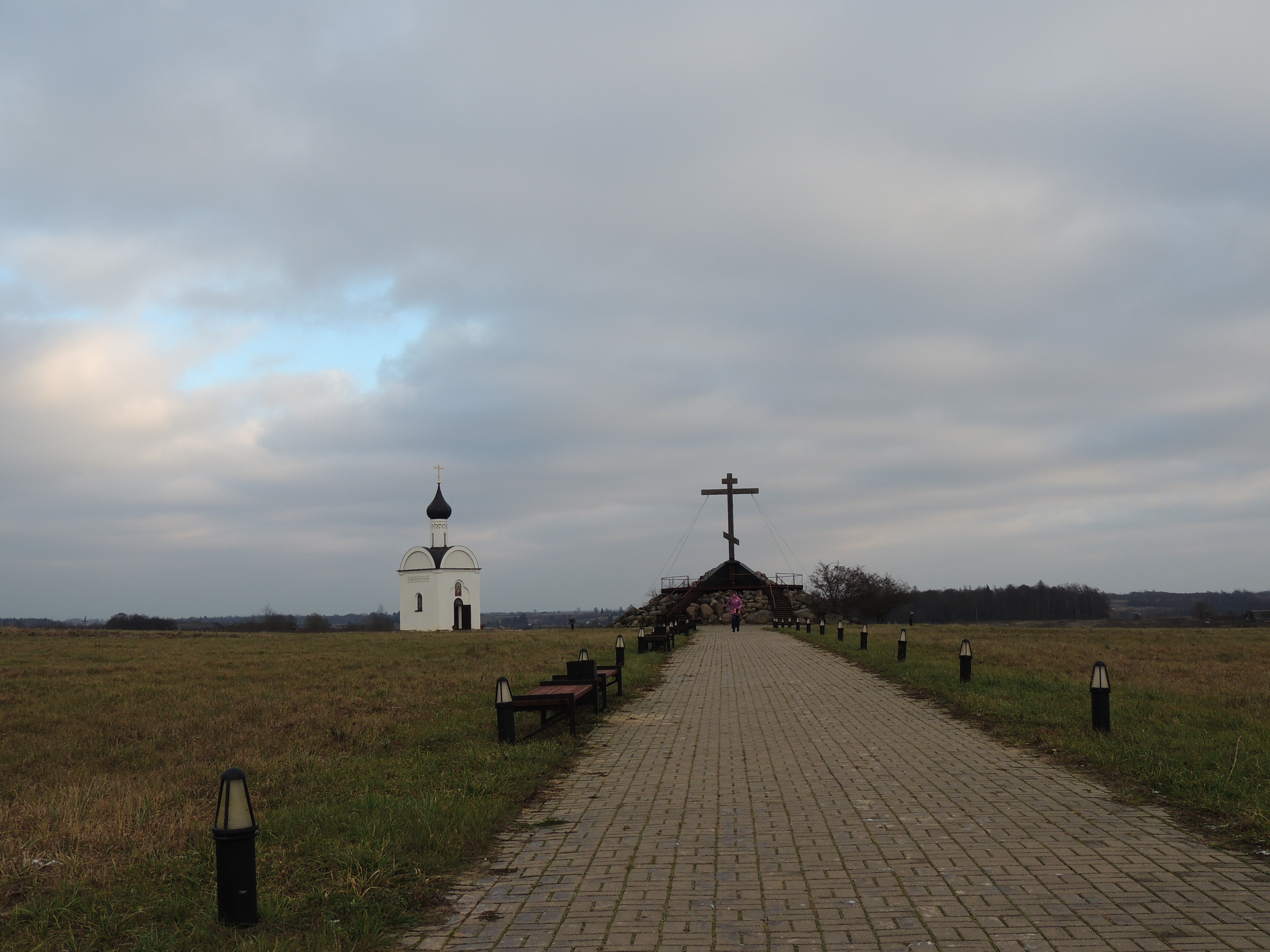 Холе холм. Изборск кладбище. Russia Land.