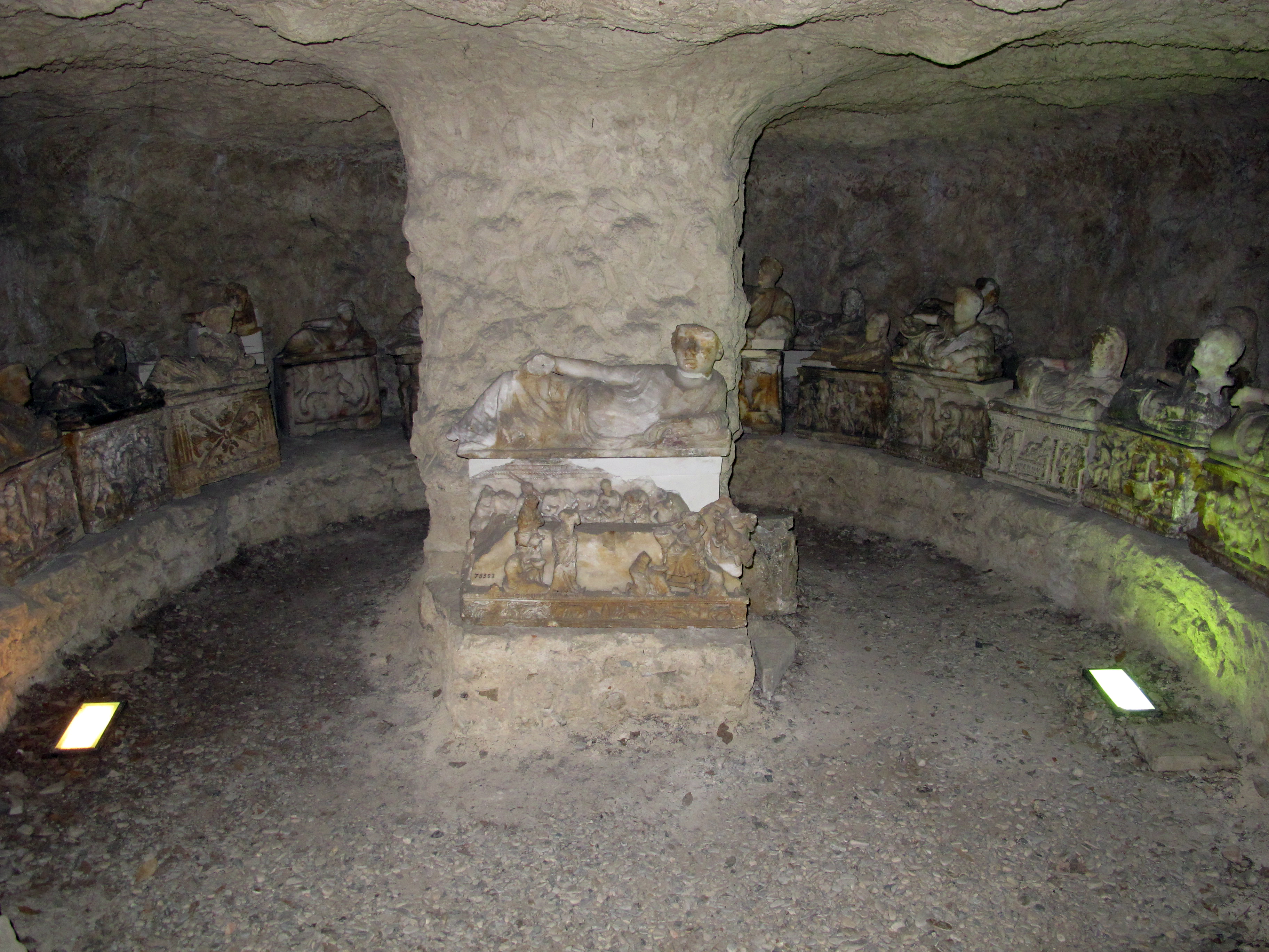 funerary urns in the inghirami tomb