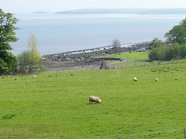 File:Towards Drains Bay - geograph.org.uk - 797913.jpg