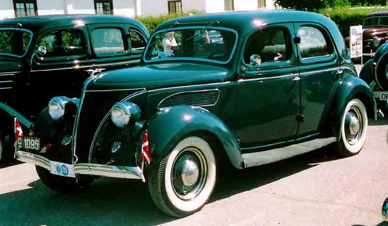 File:1936 Matford Alsace V8 Saloon 1095.jpg