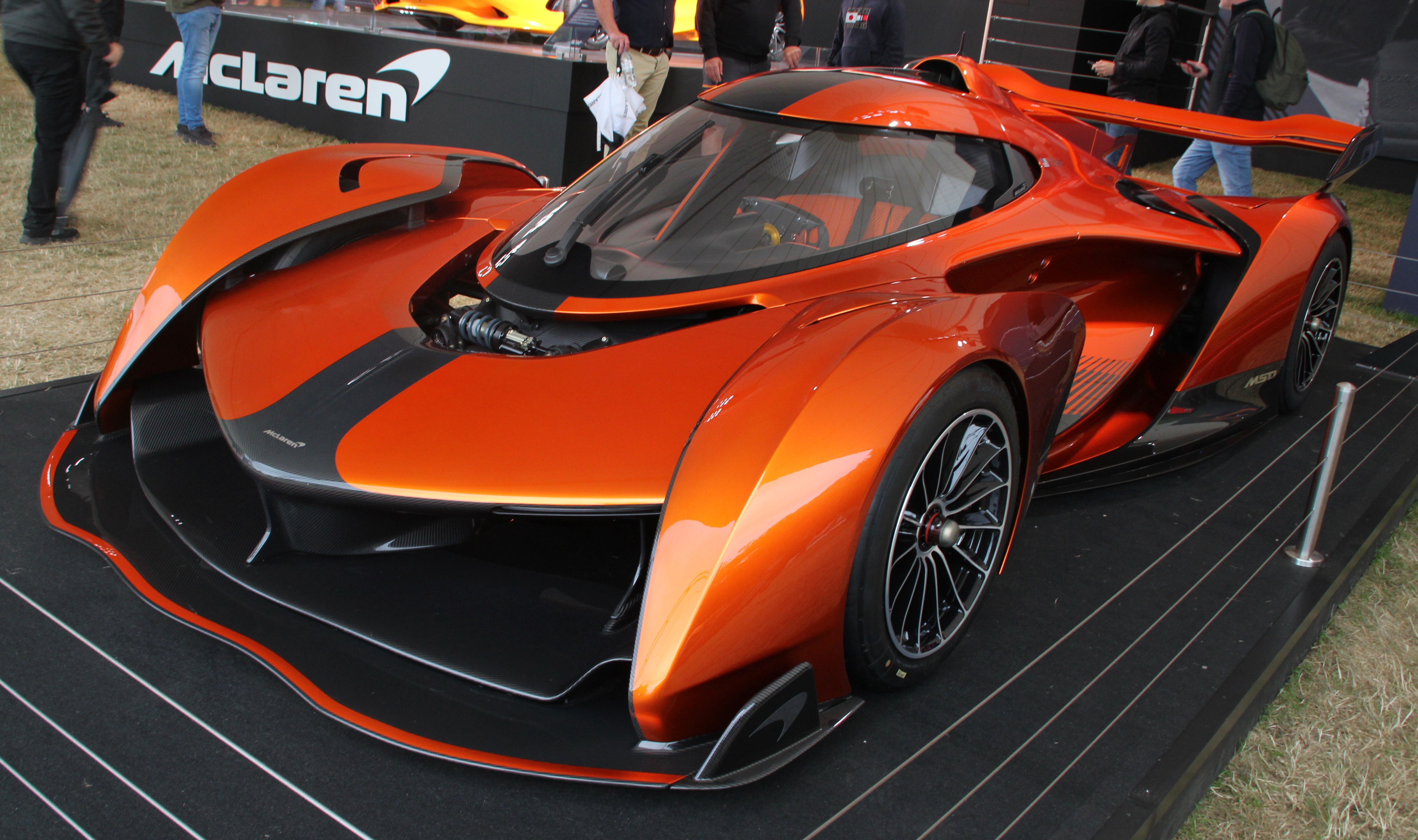 McLaren Solus GT - Wikipedia