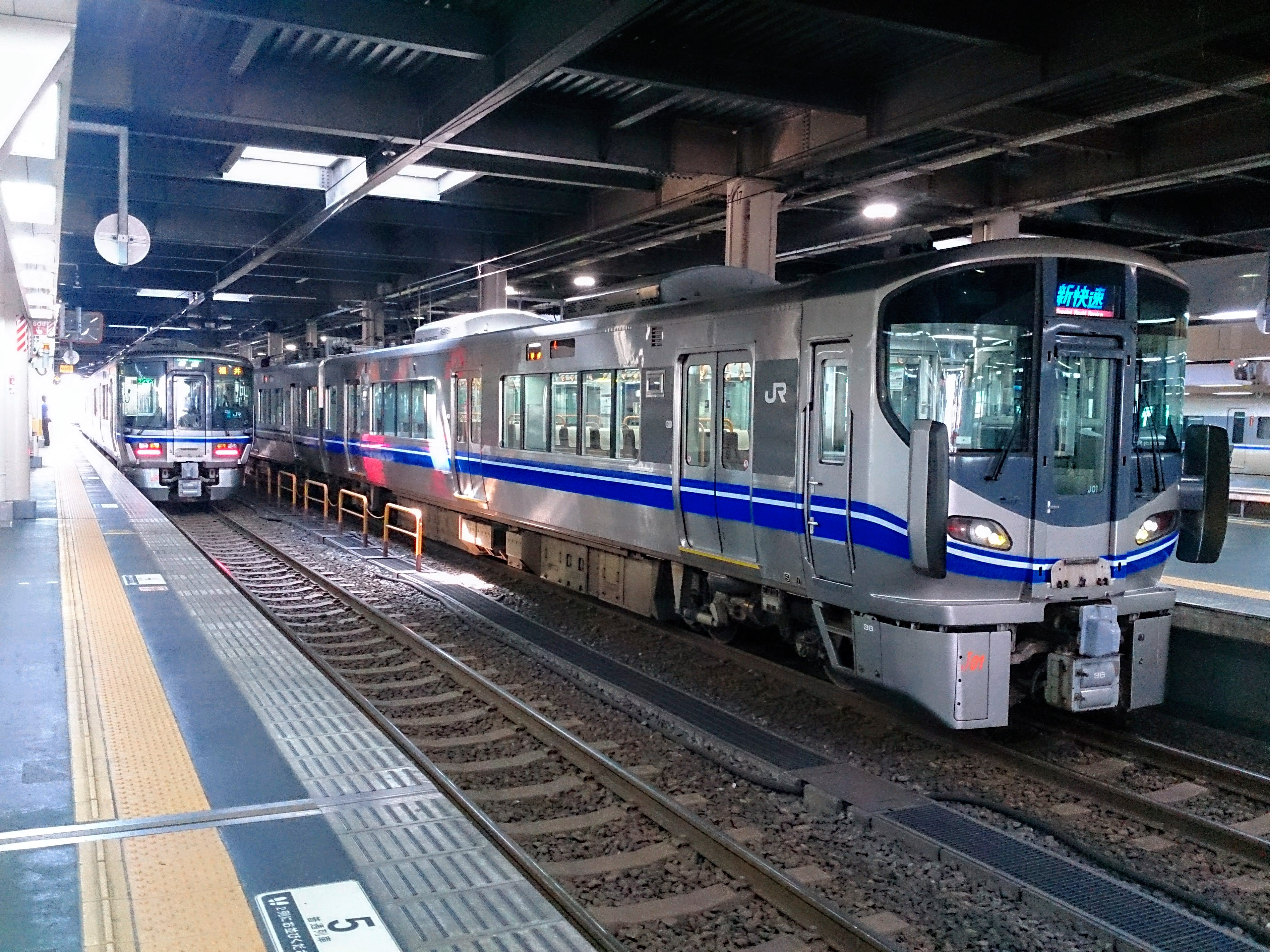 Jr西日本521系電車 Wikipedia
