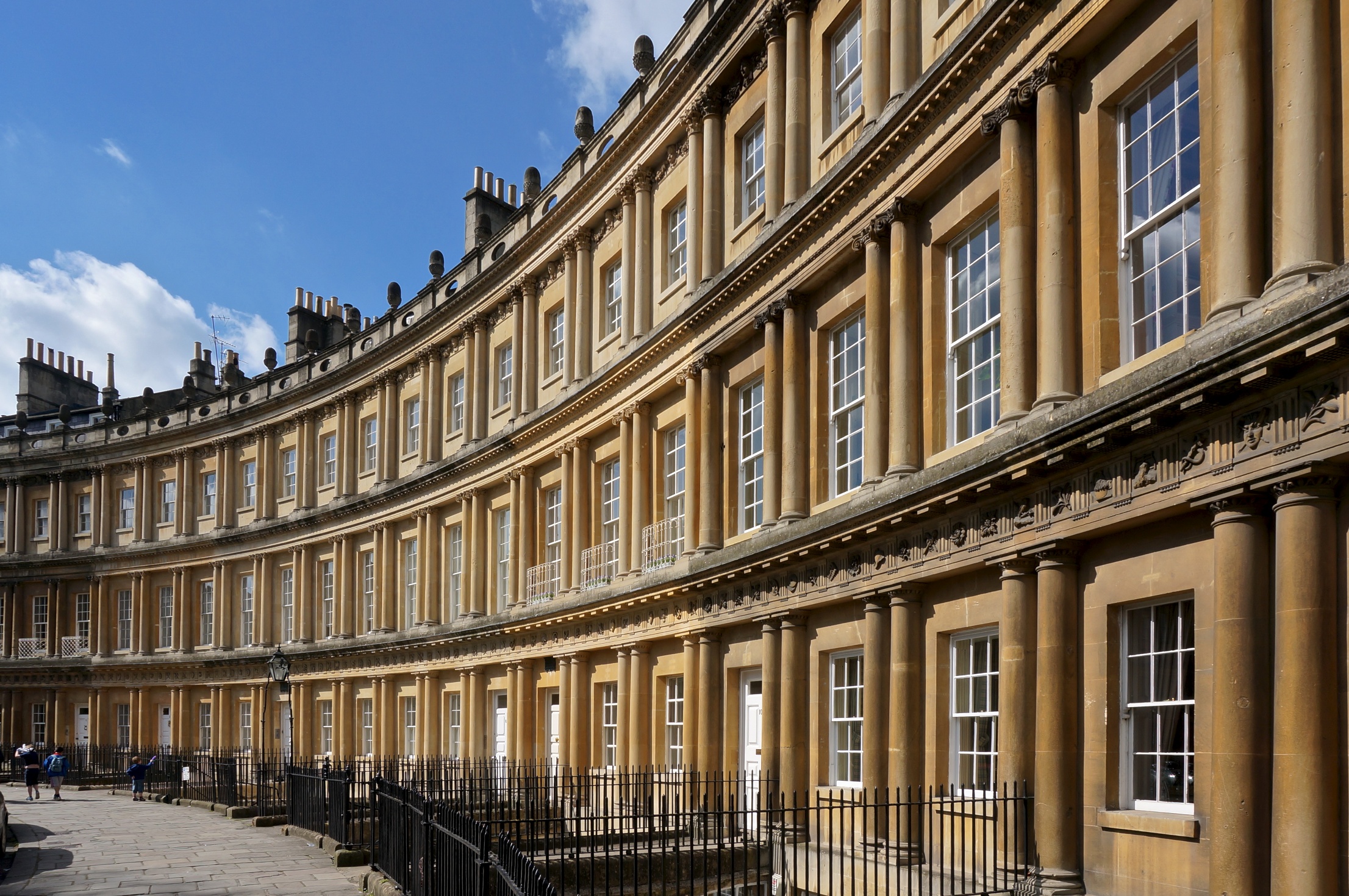 Bath_Royal_Crescent_Sweep.jpg