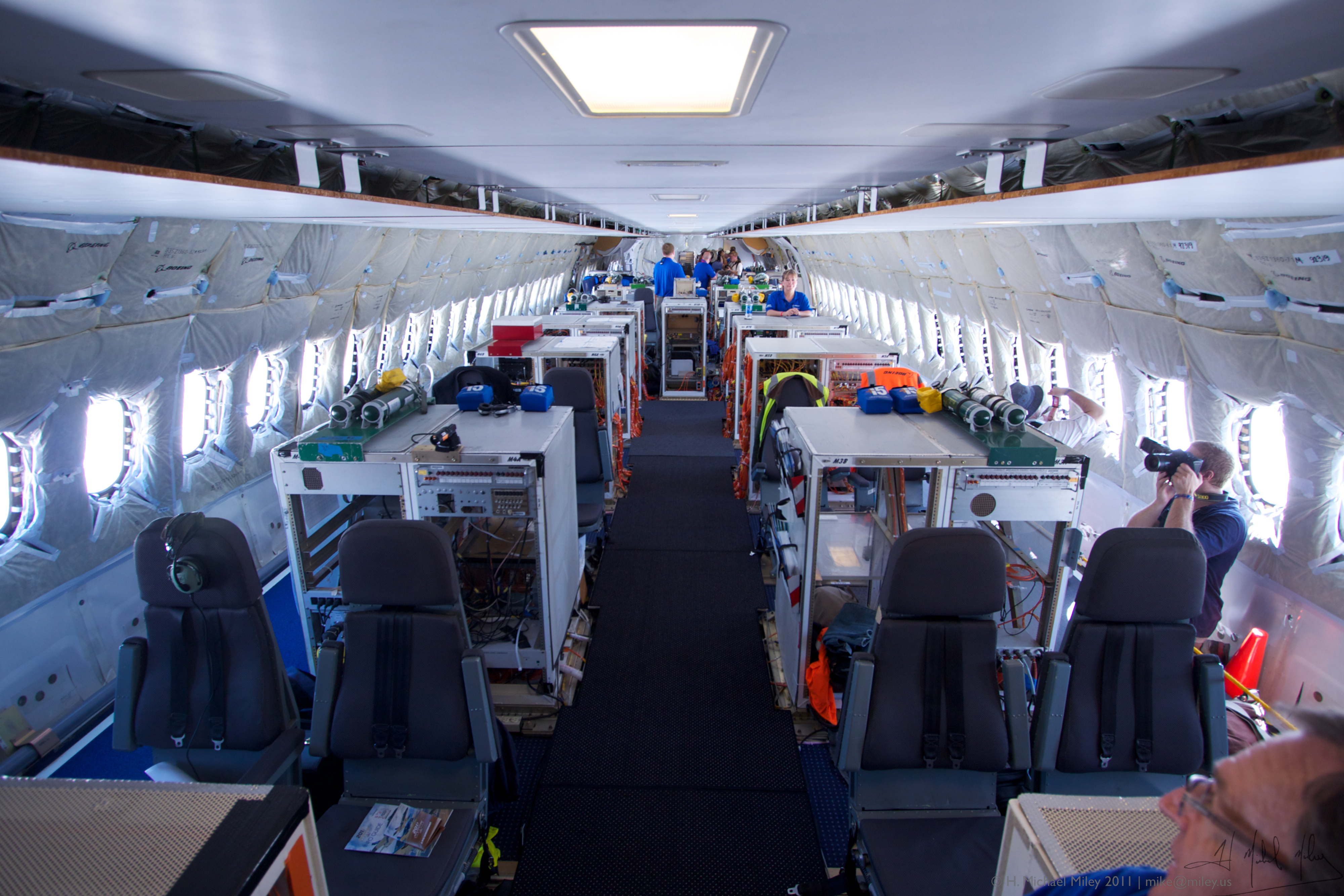 File Boeing 787 8 Test Interior Jpg Wikimedia Commons