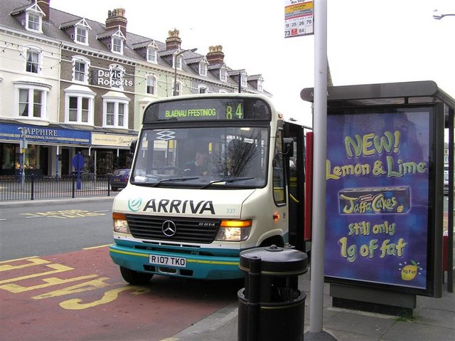 File:Bus stop, Llandudno - geograph.org.uk - 162633.jpg