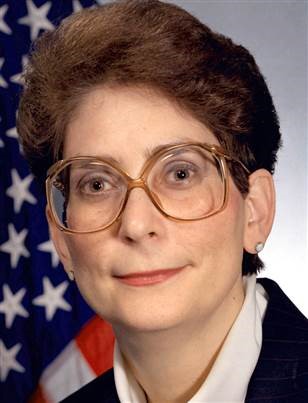 <span class="mw-page-title-main">Darleen Druyun</span> American former government official, former Boeing executive and convicted felon