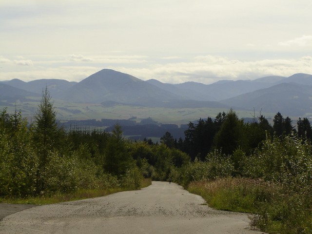 File:Dirt road outside Martin, Slovakia (F 21358204 9d31119e899476832d89b487f3c965eb - panoramio).jpg