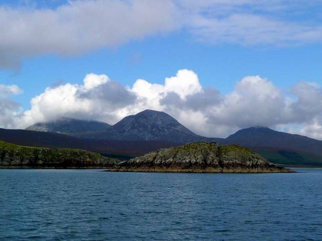 File:Eilean Diomhain - geograph.org.uk - 543709.jpg