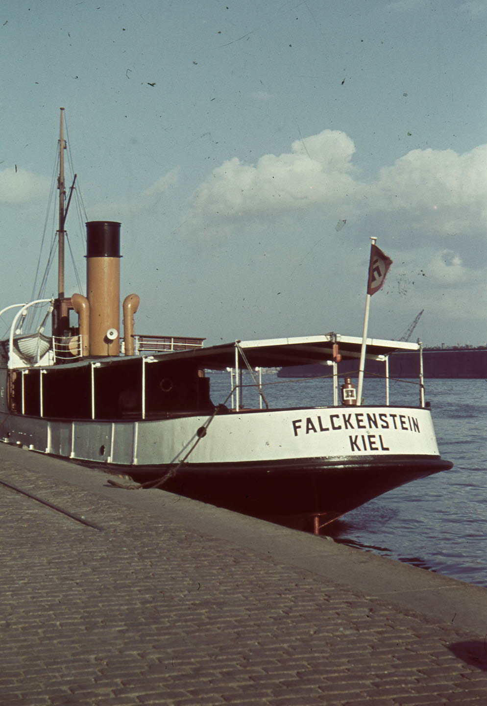 File:fördedampfer Bellevue (kiel 66.737).jpg